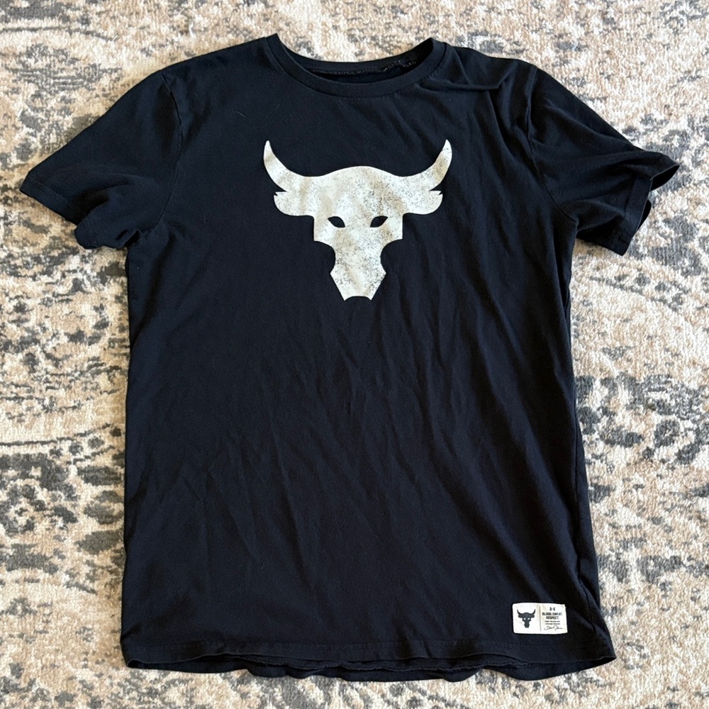 Under Armour Black Tee with Bull Emblem